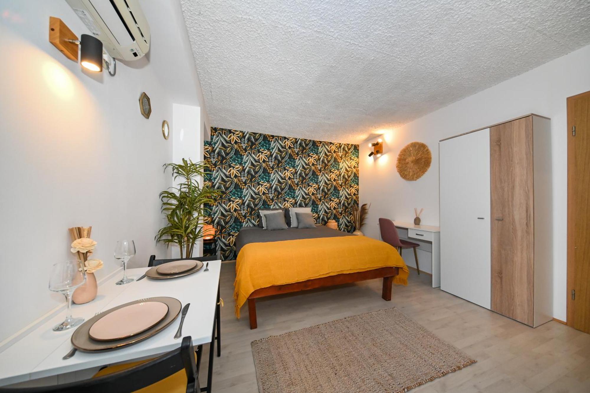 The Lazy Monkey Hostel & Apartments Zadar Zewnętrze zdjęcie